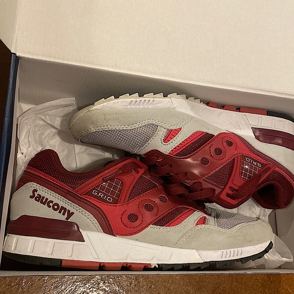 Saucony Grid Maroon size 10 mens